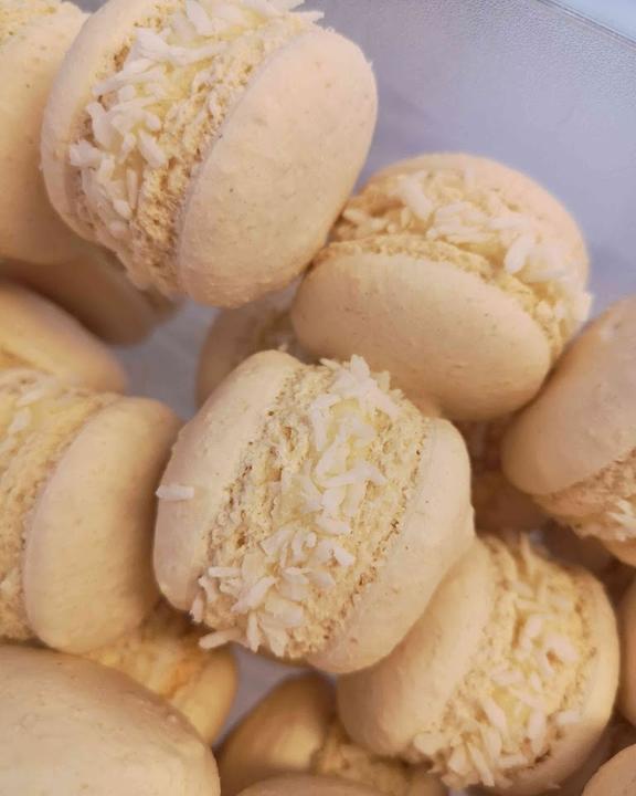 Sweet Vanilla Macarons